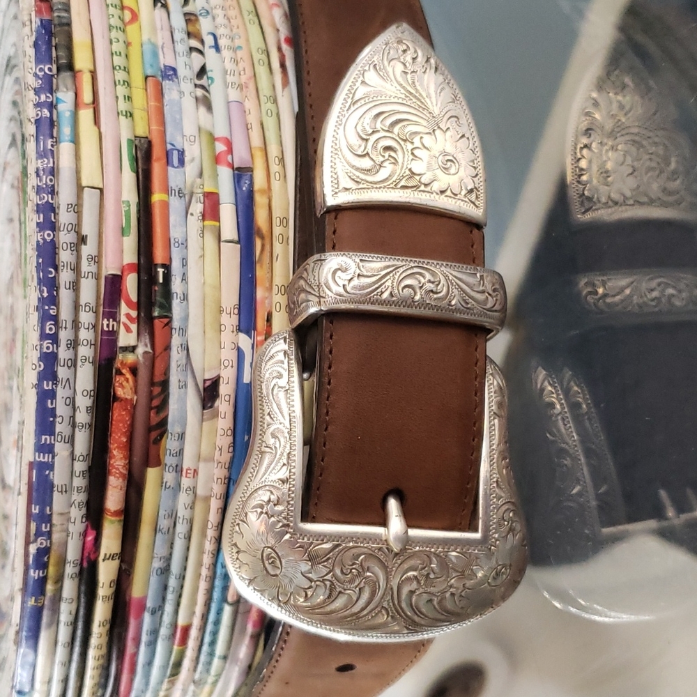 LEATHER STAR BELT